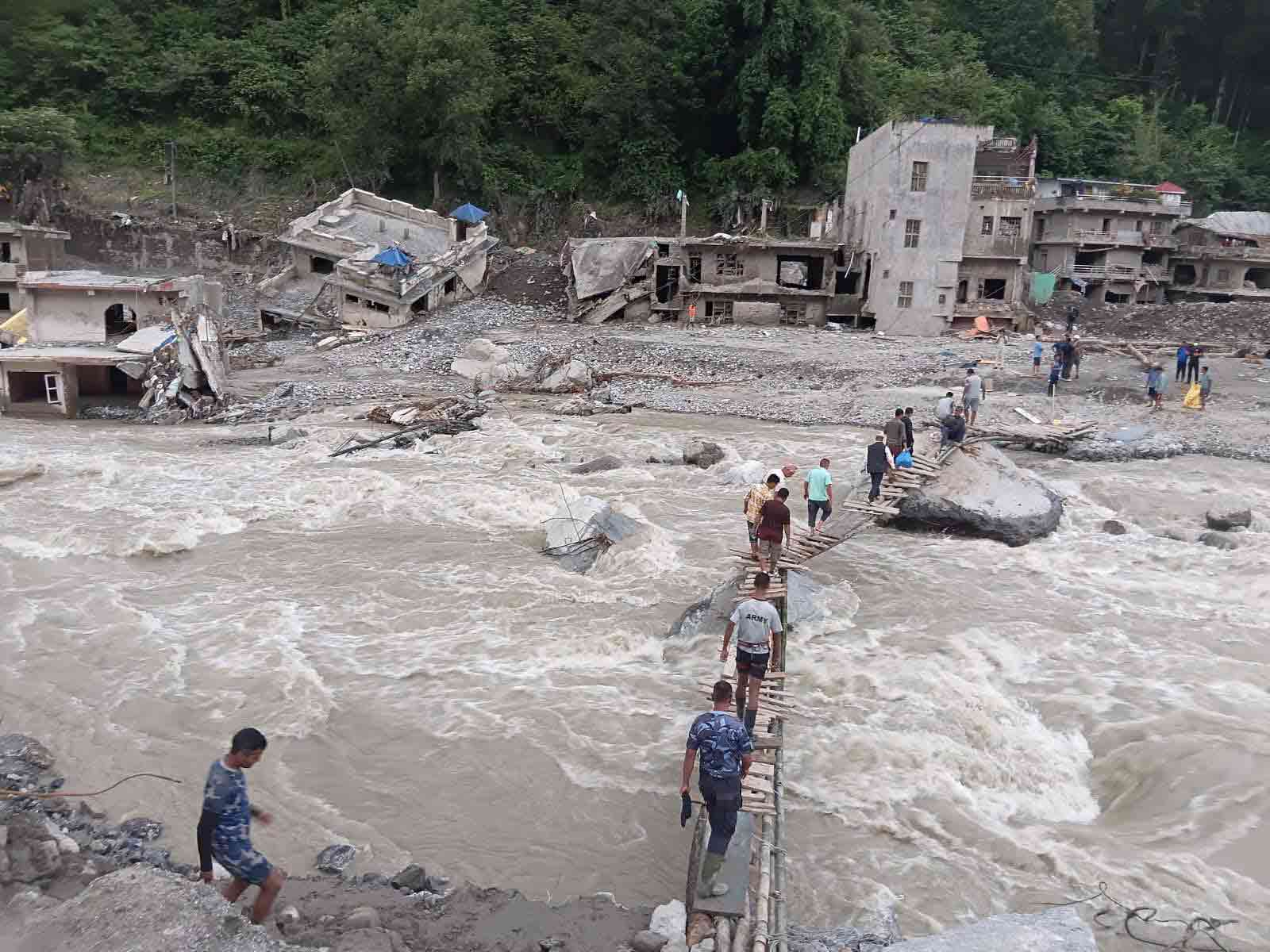 Temporary crossings restore pedestrian access on Rasuwa-Nuwakot road