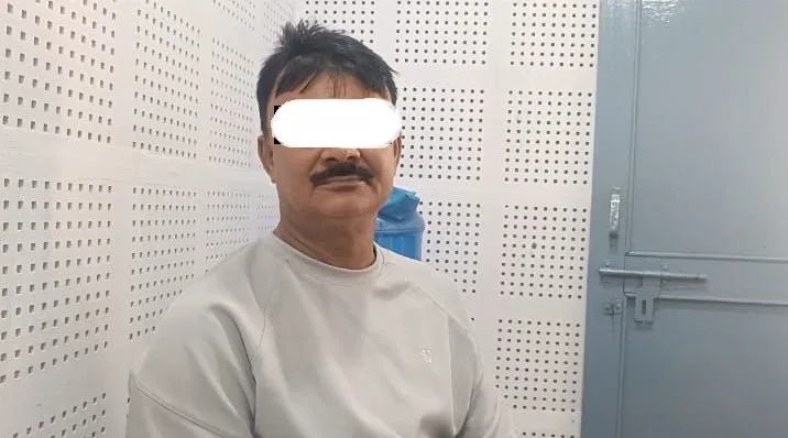 Man arrested in Parsa for allegedly extorting money with fake security force claims