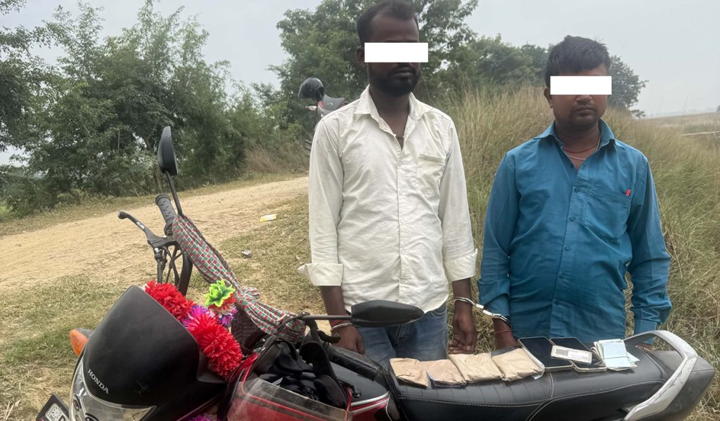 Police arrest two Indian nationals with 300 grams of heroin in Siraha after warning shot